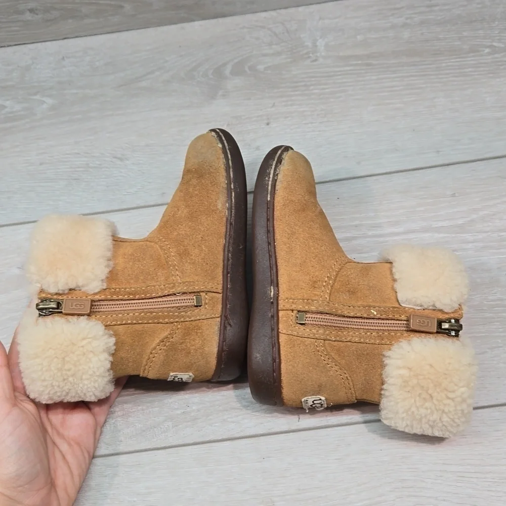 Ugg Australia Jorie II Kids Girl Leather Sheepskin Boots shoes sz 8 Toddler
